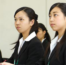 大学生、社会人、短大生対象、ホテル業界・観光業界を目指す人のためのコース