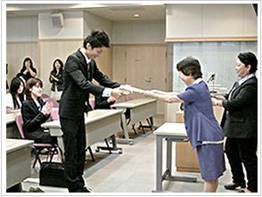 TOEIC�̃{�L���u�����[�R���e�X�g�̕\����