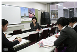 就職対策特別講座・履歴書の書き方指導